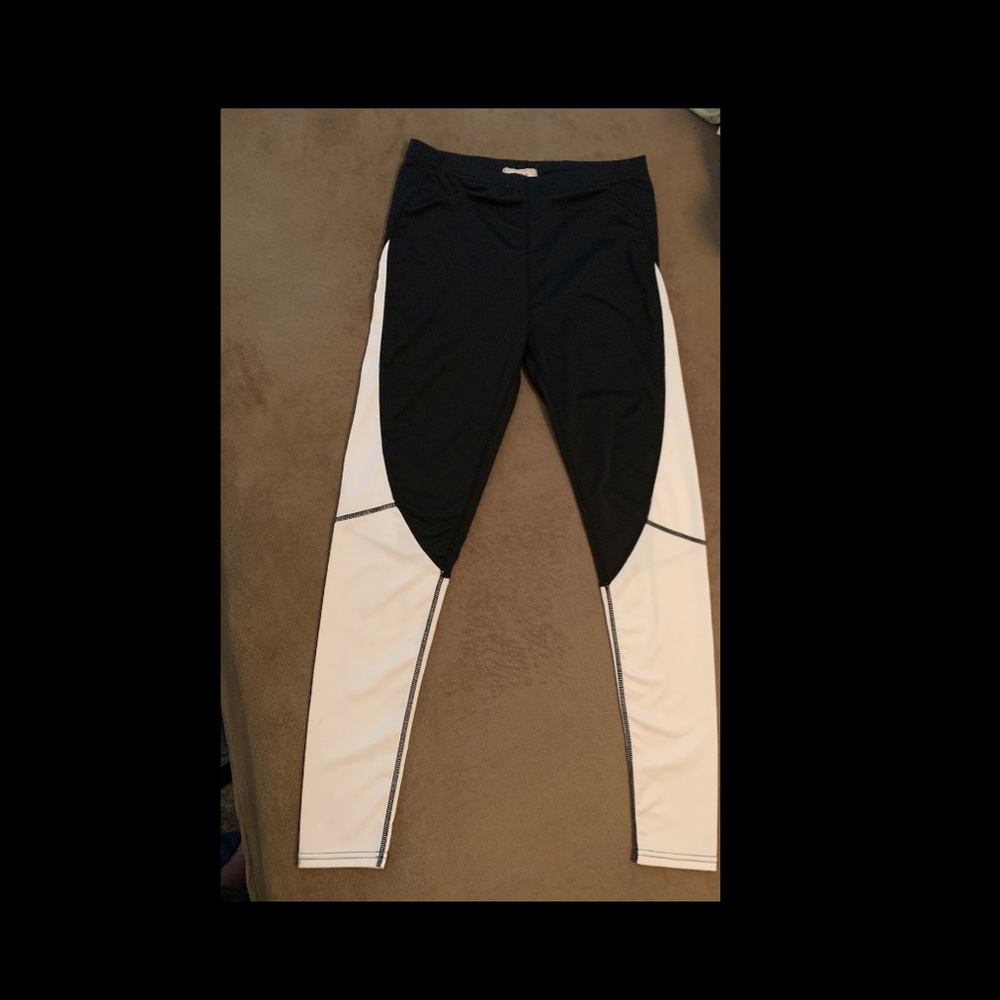 “Fabletics” FGF Spandex Yoga Pants
